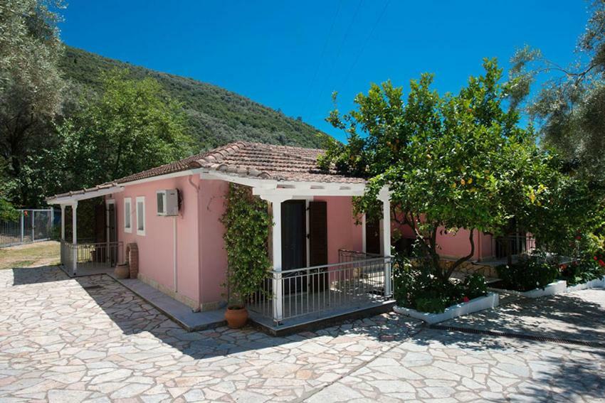 Ilios Hotel & Villas Yénion 外观 照片