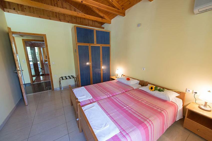 Ilios Hotel & Villas Yénion 外观 照片