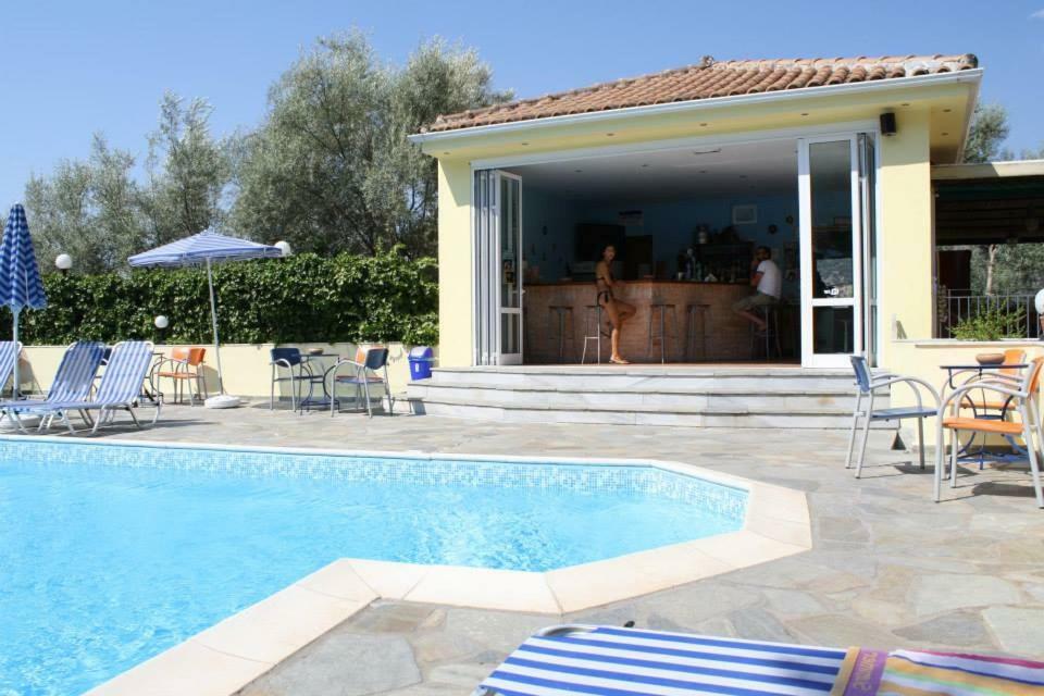 Ilios Hotel & Villas Yénion 外观 照片